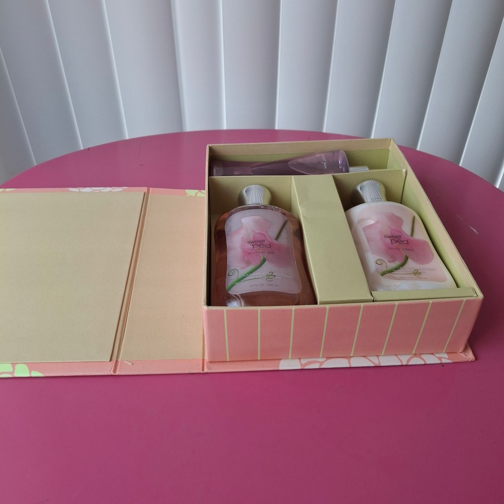 Bath & Body Works SWEET PEA Gift Set Full Size Shower Gel Lotion Mist Box - Picture 3 of 8
